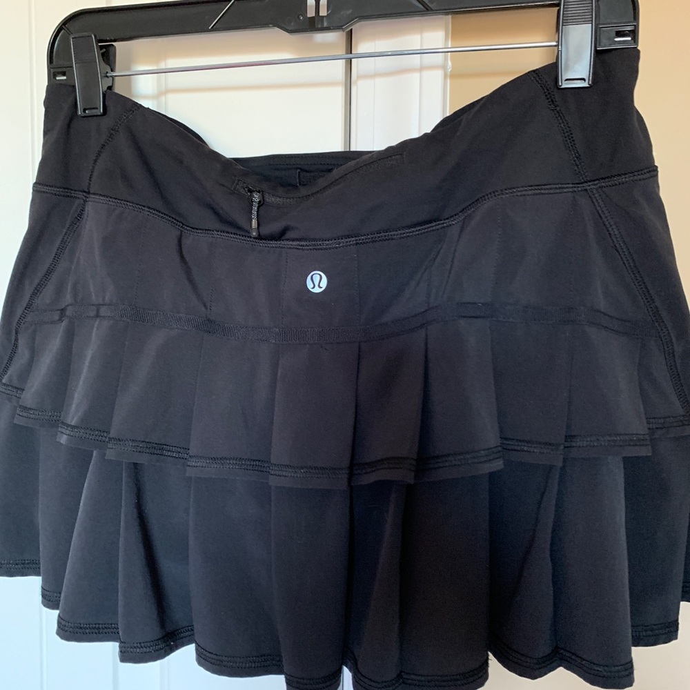 Lululemon pace setter skirt